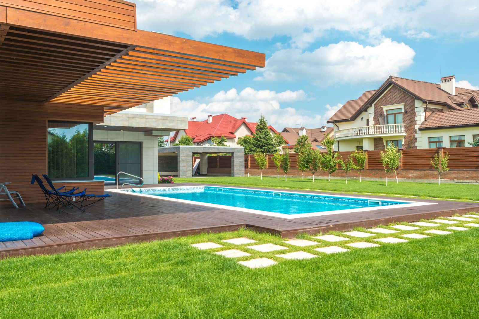 Water Features & Spa Integration — Sibley Pools